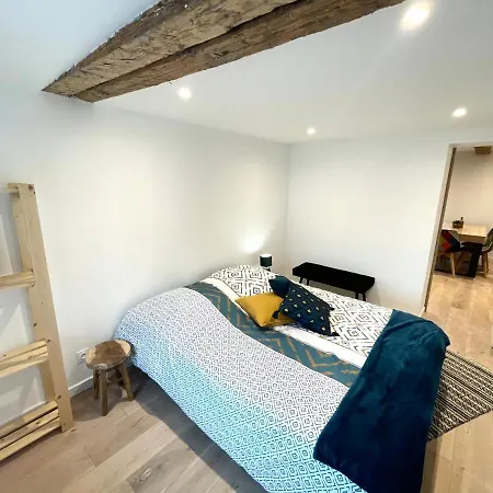 Au Coeur Des Remparts-parking Facile *